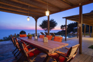 Celebrate Together in Spacious Luxury: Perfect Villas for Family Reunions & Friends’ Getaways