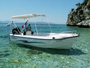 Lefkas Noleggio Barche Motore