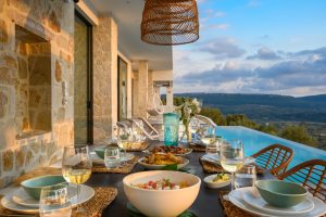 Hire a private chef and enjoy unique dishes just for you!
