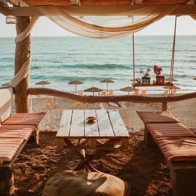 Our favourite cocktail bars in Lefkada