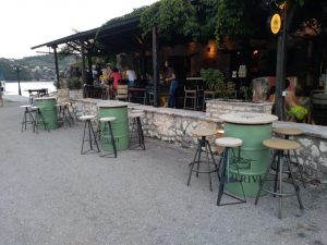 Coffee places and snack bars in wonderful landscapes