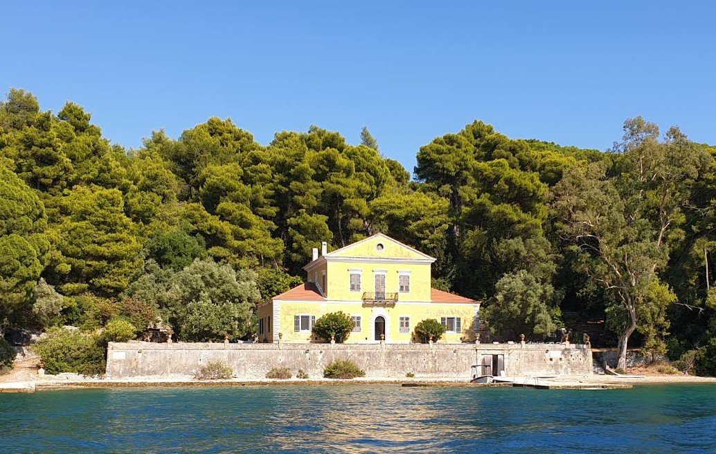 Madouri Lefkada
