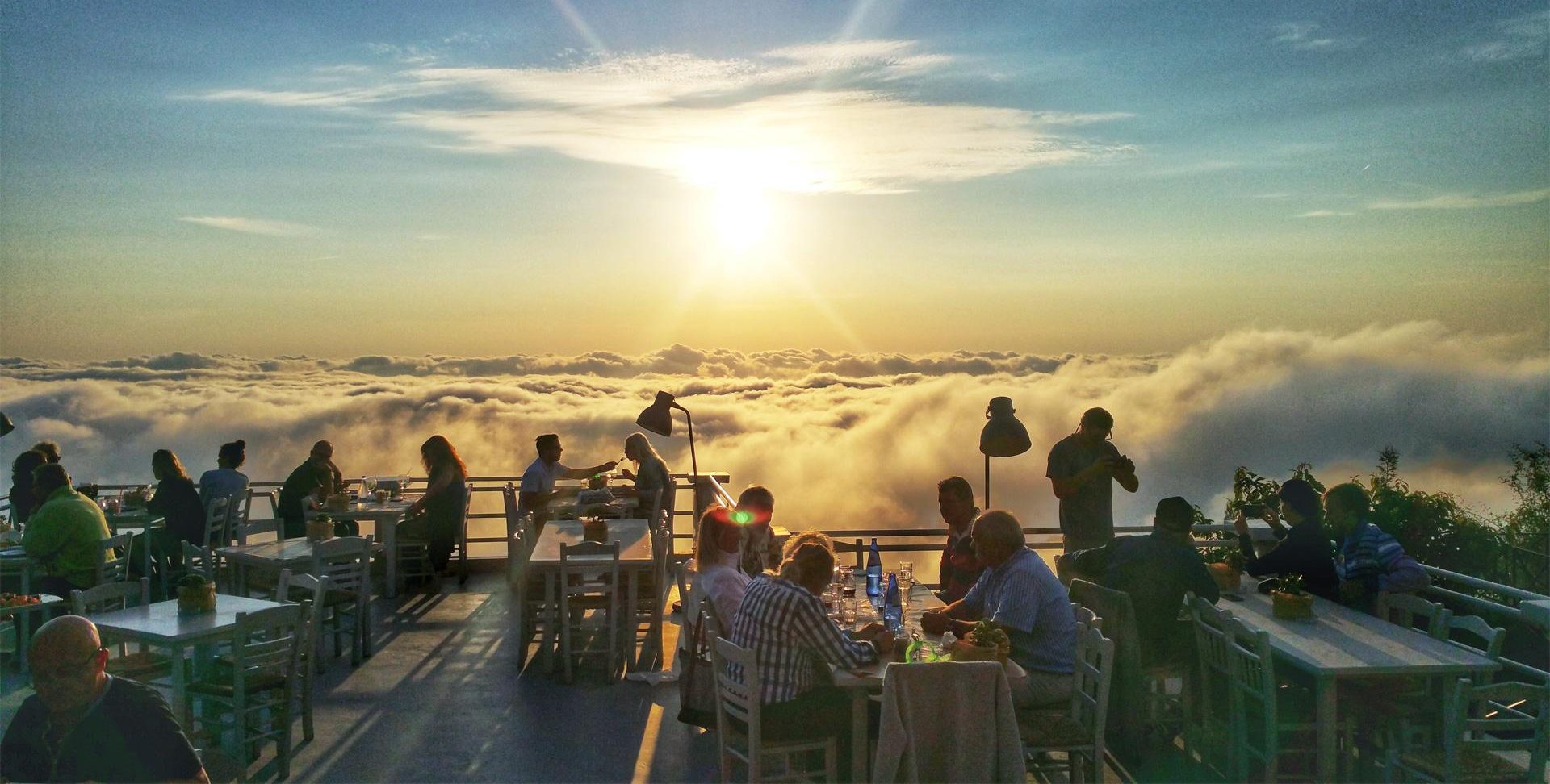 Rachi Restaurant in Exanthia Lefkada. Dinner above the clouds