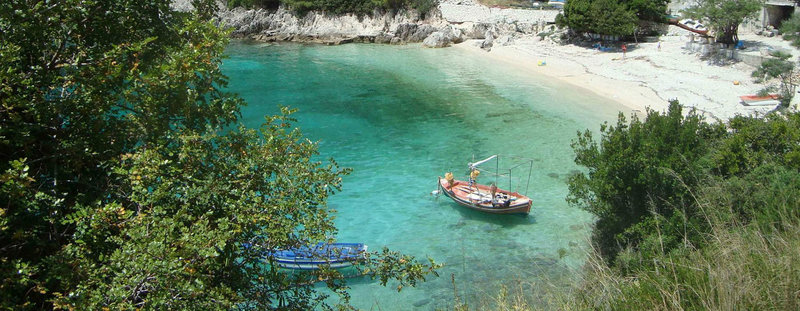 Lefkada: l’isola della libertà, della natura e del mare turchese